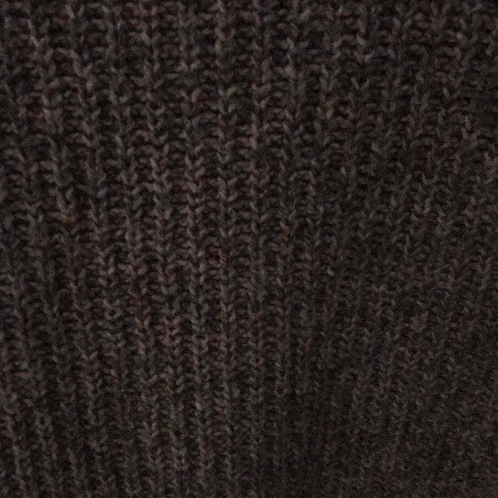 Universal Thread Sweater - Picture 4 of 10